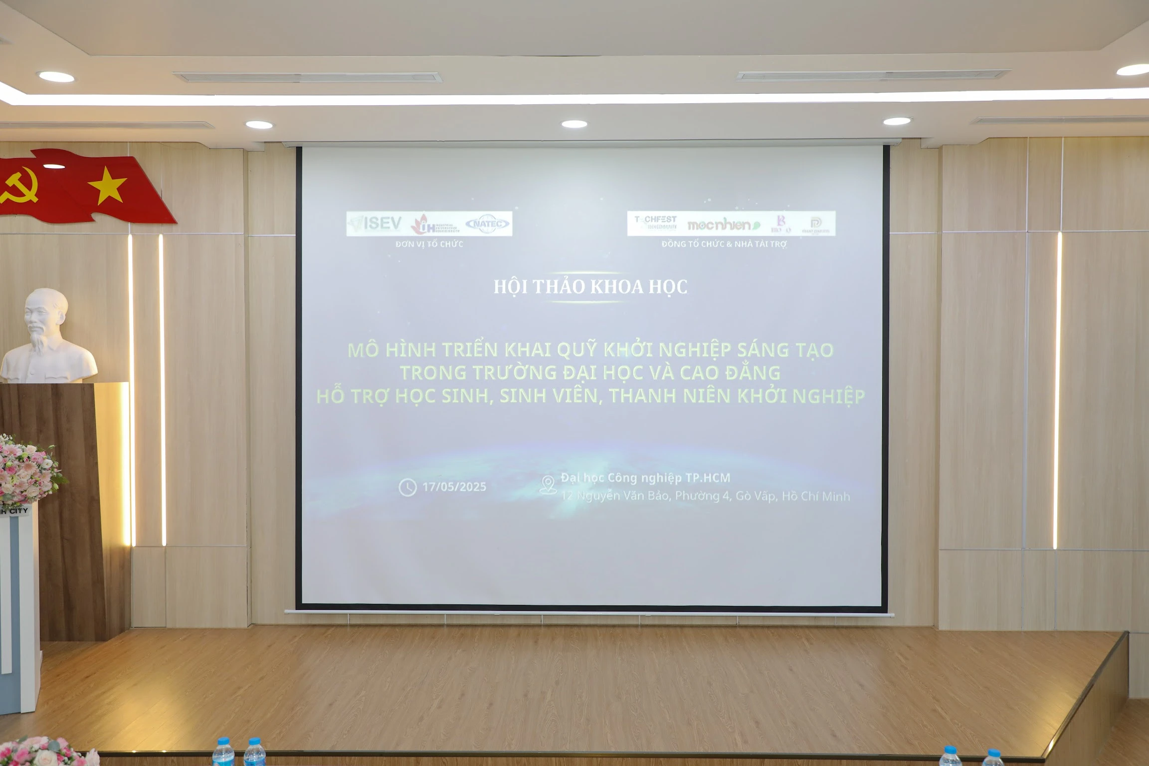 Thắp lửa khởi nghiệp từ giảng đường đại học